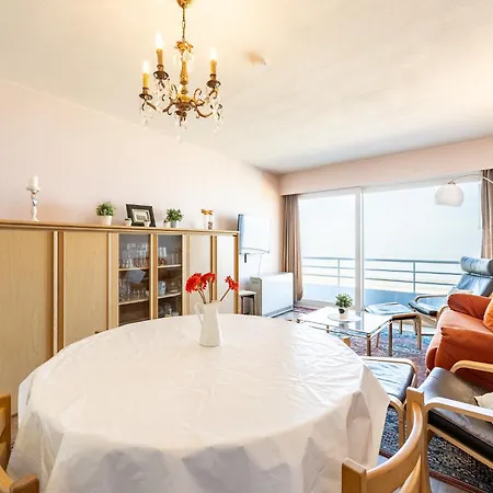 Apartamento In By The *