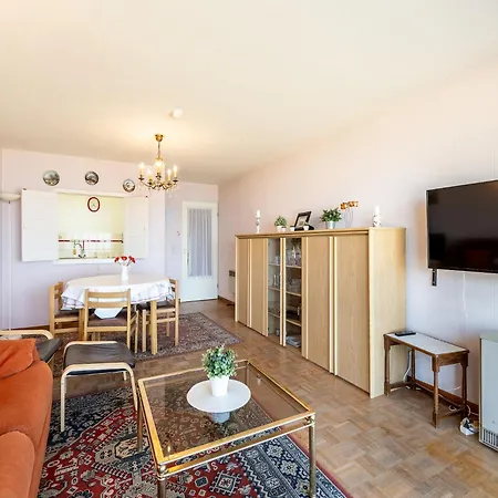 Apartmán In By The